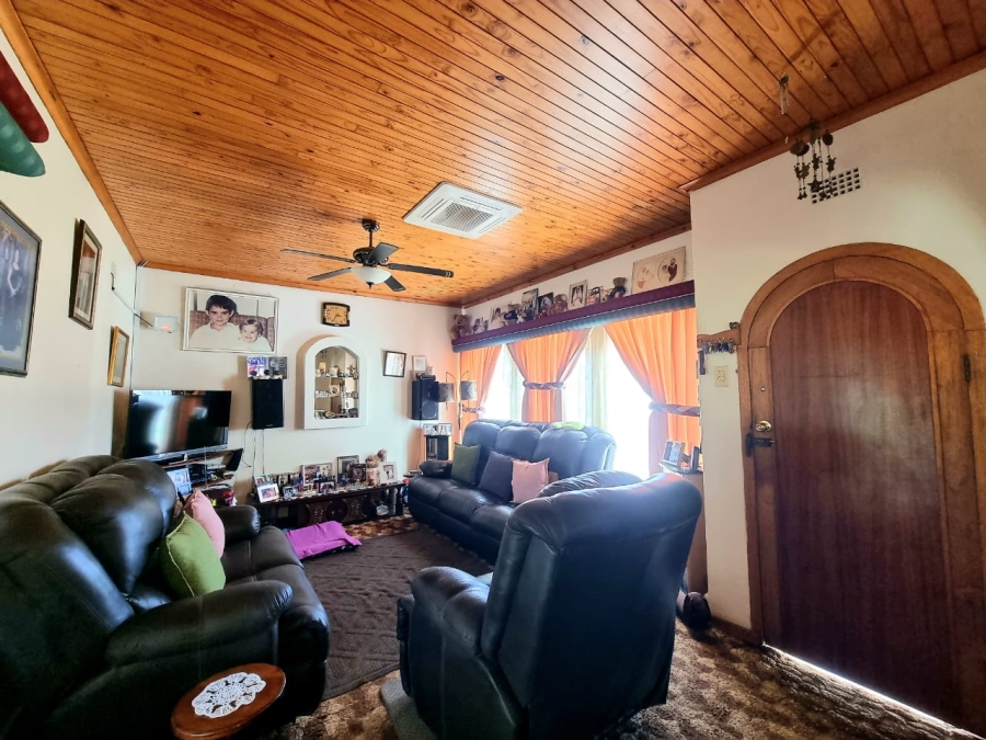 3 Bedroom Property for Sale in Riviera Northern Cape